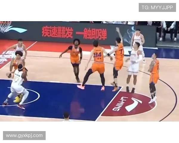 贺希宁第三节三分救主砍12分